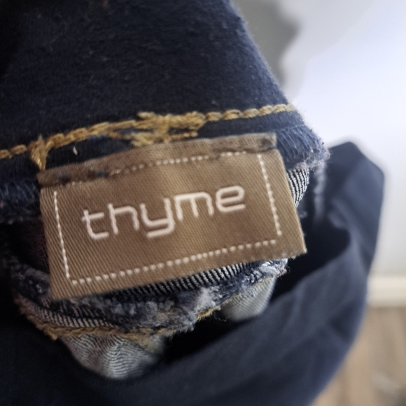 Maternity LOT Size Medium-Large - Picture 10 of 12